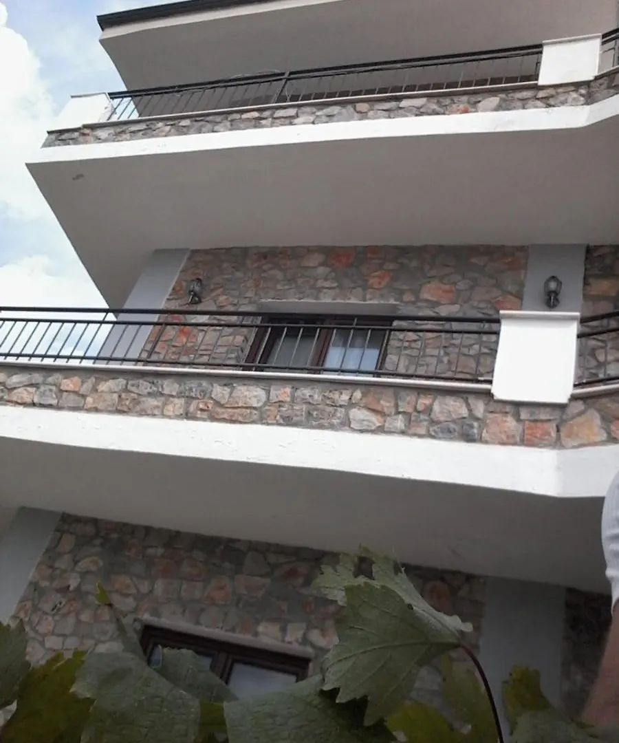 Dream Stone Holiday Bar Restaurant Polje 0*,  Albania